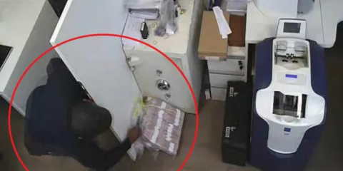 Banka soyguncuları kaçarken yakalandı