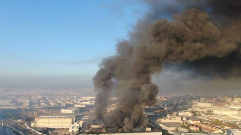 Bursa'daki fabrika yangını kontrol altına alındı: Dumanlar kenti kapladı