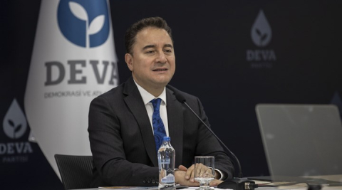 Ali Babacan liderlerle bir araya gelecek