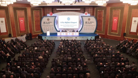 Müftüler Diyanet'i uyardı: Siyasetle aranıza mesafe koyun