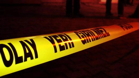 Bursa'da otomobil çarpan minibüs devrildi