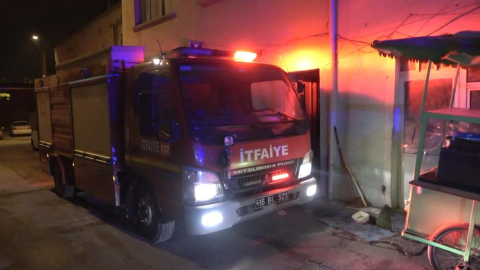 Bursa'da sigara içerken uyuyakalan adamın evi yandı