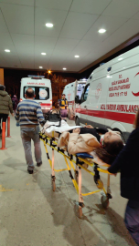 Bursa'da hafif ticari araçlar çarpıştı: 2 yaralı