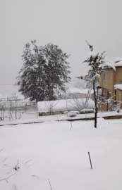 Bursa'nın dağ köyleri kar altına kaldı