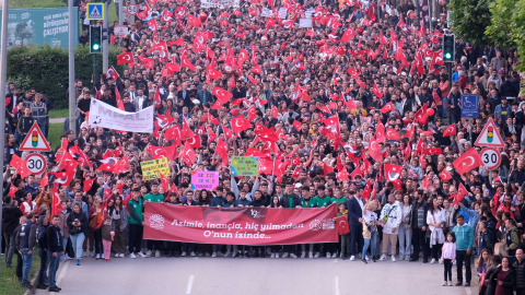 19 Mayıs’ta binlerce kişi İkinci Yüzyıl’a yürüdü