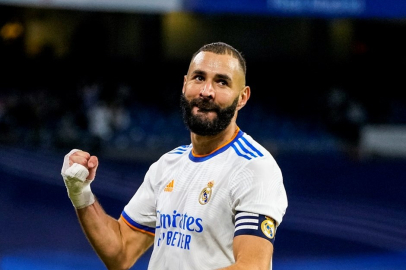 Benzema Real Madrid'le yollarını ayırdı