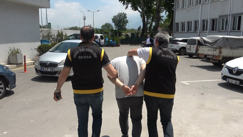 Bursa'da babasını bıçaklayarak öldüren şahıs adliyeye sevk edildi