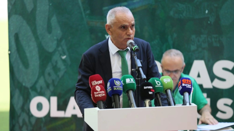 Bursaspor’un yeni başkanı Recep Günay mazbatasını aldı