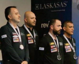 Bursalı sporcular bilardo turnuvasından madalya ile döndü