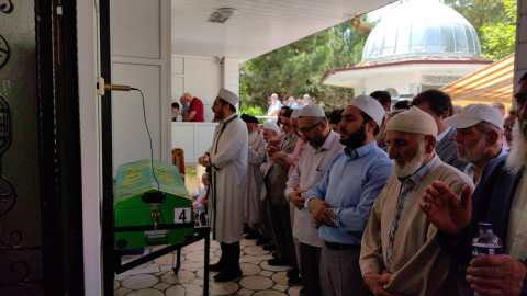 Gölde boğulan gencin cenazesi gözyaşları içinde kaldırıldı