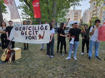 Bursa Sol Genç: Yasaklanan yaşama özgürlüğümüz