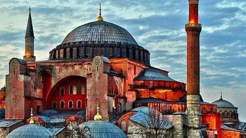 Ayasofya yabancılara ücretli olacak
