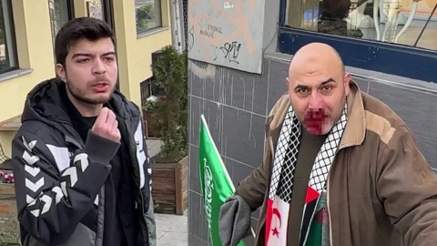 Tevhid bayrağı açan şahsa yumruk atan Akersoy için tahliye kararı