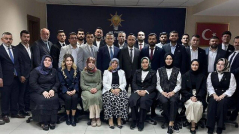 AKP'nin Gemlik'teki yeni yönetimi belirlendi