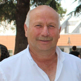 Bursa'da satın almak istediği tarlayı incelerken 20 metre yükseklikten düşerek hayatını kaybetti