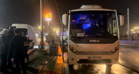 Bursa'da turistleri taşıyan tur otobüsü kaza yaptı: 10 yaralı