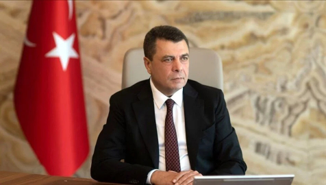 Pevrul Kavlak kimdir?