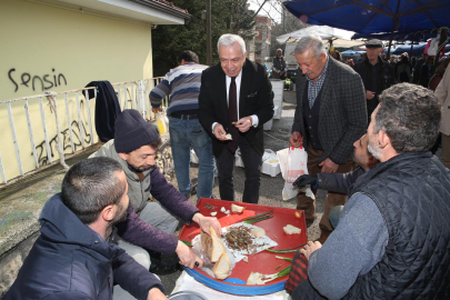 Pazarcılar öğle yemeğini Şadi Özdemir ile paylaştı