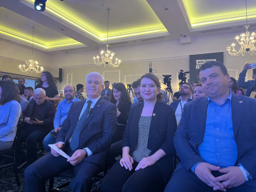 Mustafa Bozbey: Bursa gülümseyecek merak etmeyin