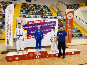 Osmangazili genç ve minik judoculardan 9 madalya