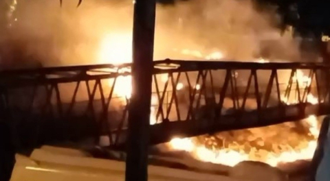 Bursa'da torpil atan çocuklar makilik alanda yangın çıkardı!