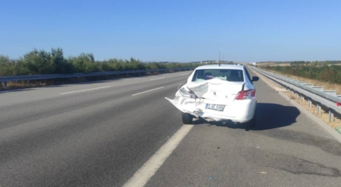 Bursa'da iki otomobil çarpıştı: 2'si çocuk 4 yaralı