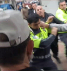 Bursa'da polisle yumruk yumruğa kavga etti