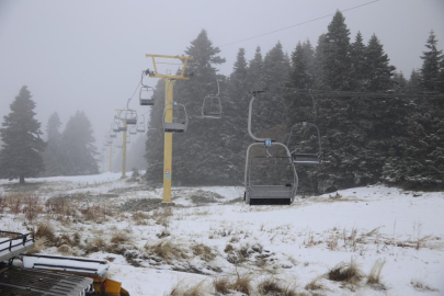 Tatilciler memnun: Uludağ beyaza büründü