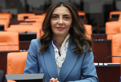 Kayışoğlu: Kültür ve sanatla mekan ve zamanı aşabiliriz