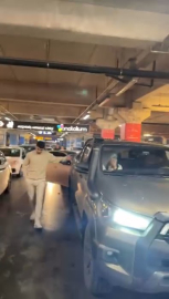 Bursa'da AVM otoparkından çıkamadılar: Trafiği şarkı ile protesto ettiler!