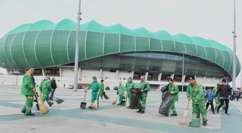 Bursaspor stadyumunun temizliğine Osmangazi Belediyesi'nden destek