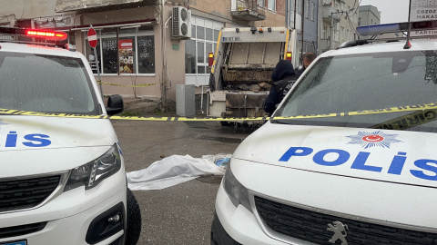 Bursa'da çöp kamyonunun altında kalan yaşlı kadın hayatını kaybetti