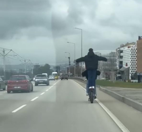 Bursa'da trafikte tehlikeli anlar
