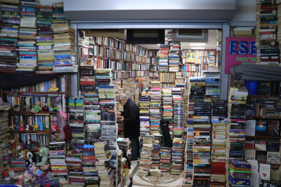 Bursa’da sahaflık geleneğini yaşatan kitap ustası