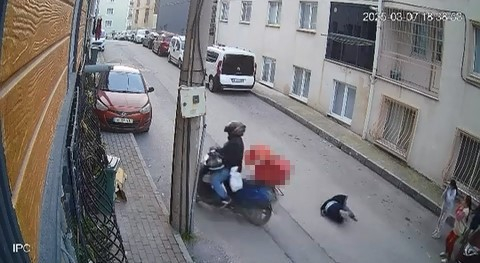Bursa'da yola fırlayan çocuğa kurye çarptı