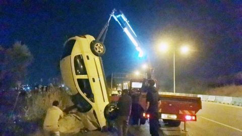 Bursa’da otomobil takla attı