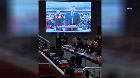 CHP'li vekiller İmamoğlu'nun duruşma salonundan fotoğrafını paylaştı