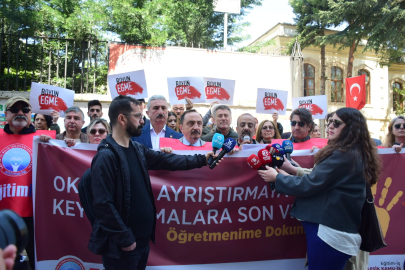 Bursa Erkek Lisesi'nde kadro dışı bırakılan öğretmenler için protesto!