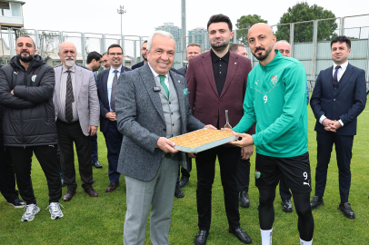 Başkan Şadi Özdemir’den Bursaspor’a destek: Her zaman yanınızdayız