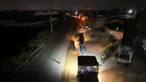 Bursa Büyükşehir’den Çalı-Kayapa yolunda gece mesaisi