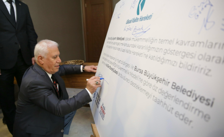 Başkan Bozbey: Bursa’yı Türkiye’de ve dünyada örnek kurum yapmak zorundayız