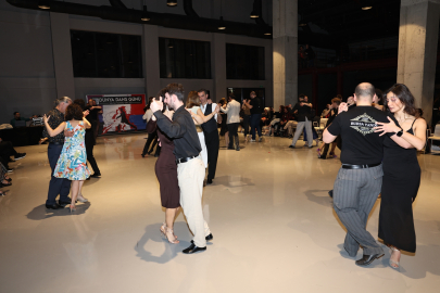 Nilüfer Pancar Deposu’nda dans tutkunları buluştu