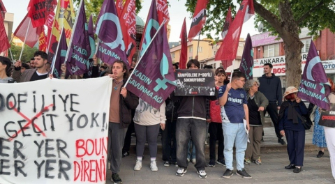 Bursa'dan Boğaziçi'ne destek: "Kadın düşmanlarına geçit yok"