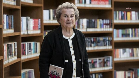 'Mona Roza' Muazzez Akkaya Giray yaşamını yitirdi