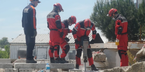 BUSKİ arama ve kurtarma ekibi akreditasyonun sahibi oldu