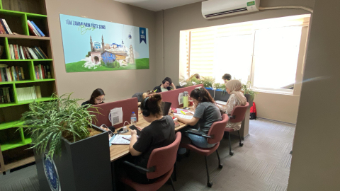 Bursa Büyükşehir'in gençlik merkezleri, sınav haftasında 24 saat açık