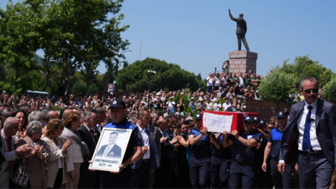 Ferdi Zeyrek son yolculuğuna uğurlandı