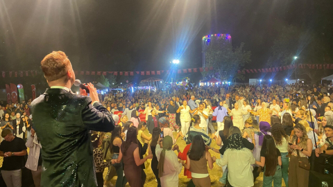 Çaltılıbük’te karnaval gibi bayram: 156 yıllık gelenek devam ediyor