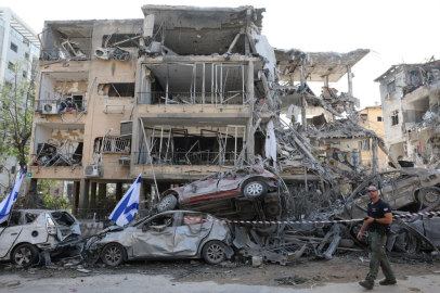 İran'dan misilleme: İsrail'de 9 bina tamamen yıkıldı, 3 kişi öldü