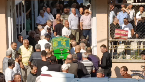 Bursa'da evli olduğu erkek tarafından öldürülen kadın toprağa verildi